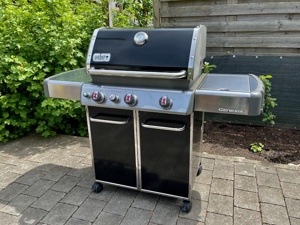 Weber Genesis E-330 Gasgriller