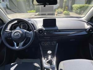 Mazda 2 2015 Bild 9