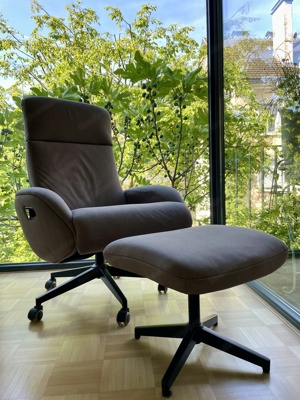 Moderner Sessel in Lederoptik inkl. Hocker Bild 2