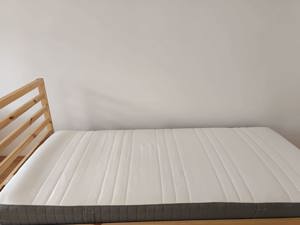 Möbel zu verkaufen (Bett mit Matratze ,Schrank, 2Teppich, Kommode   Sofe mit Bettfunktion  ,Schreibt Bild 10