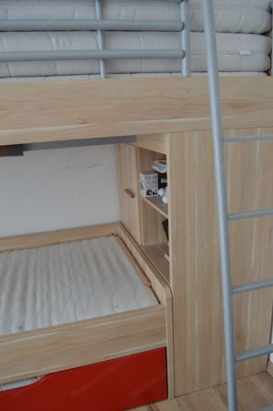 Gut erhaltenes, gebrauchtes Stockbett, bis zu 3 Personen Bild 4