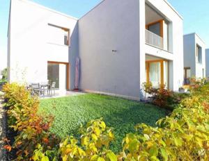Helle, moderne 2,5-Zimmer-Garten-Wohnung mit Einbauküche in Feldkirch Grenze zu FL - PROVISIONSFREI