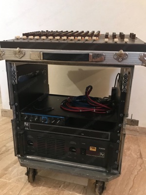 Musik-Verstärkeranlage komplett mit Rack