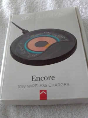 Encore Charger handy