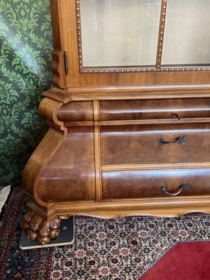 Barock Vitrine Gründerzeit Nussbaum Schrank Jugendstil Bücherschrank Regal Bild 3