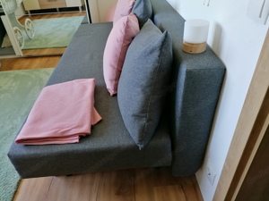 Modernes Sofa mit Bettfunktion   Stil und Komfort in Einem! Bild 3