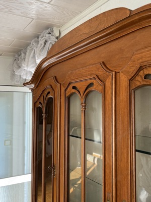 Biedermeier Vitrine SELVA Wohnzimmerschrank Nussbaum Stilmöbel Bild 7