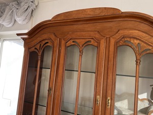 Biedermeier Vitrine SELVA Wohnzimmerschrank Nussbaum Stilmöbel Bild 4