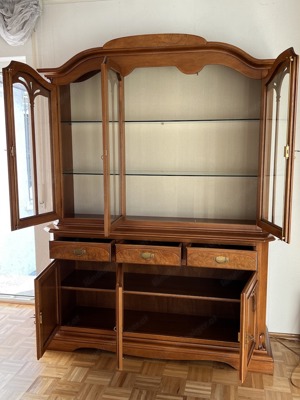 Biedermeier Vitrine SELVA Wohnzimmerschrank Nussbaum Stilmöbel Bild 9