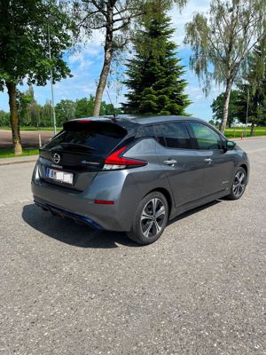 Nissan Leaf N-Connecta 40kWh mit Winterpaket (100% Elektroauto) Bild 5