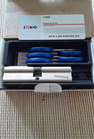ISEO  R50 Extra  Sicherheitsschloss für Hauseingangstür    40-40 mm Bild 3
