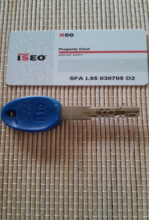 ISEO  R50 Extra  Sicherheitsschloss für Hauseingangstür    40-40 mm Bild 2