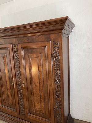 Biedermeier Kleiderschrank Barock Dielenschrank Nussbaum Jugendstil Kasten Bild 3