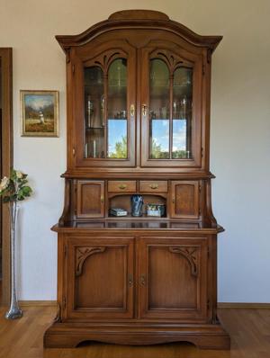 Vitrine Landhaus Nussbaum mit Sekretär Biedermeier Stilmöbel Barock oder Jugendstil SELVA Schrank Bild 2