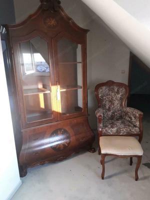 Barock Vitrine Landhaus Stilmöbel mit Intarsien Nussbaum 