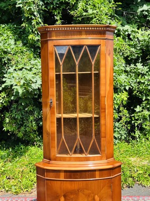 Biedermeier Stilmöbel Vitrine Barock Eckschrank Eckvitrine Eibe England Bild 9