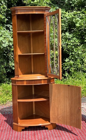 Biedermeier Stilmöbel Vitrine Barock Eckschrank Eckvitrine Eibe England Bild 3