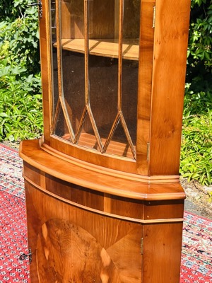 Biedermeier Stilmöbel Vitrine Barock Eckschrank Eckvitrine Eibe England Bild 8