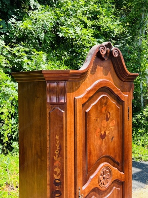 Barock Schrank Stilmöbel Bauernschrank Bauernmöbel Nussbaum Biedermeier Dielenschrank Kasten Bild 6