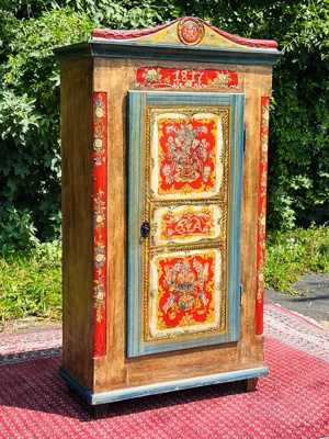 Barock Schrank Bauernschrank Bauernmöbel bemalt Nussbaum Biedermeier Dielenschrank Kasten Bild 5
