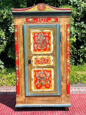 Barock Schrank Bauernschrank Bauernmöbel bemalt Nussbaum Biedermeier Dielenschrank Kasten Bild 8