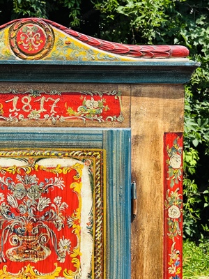 Barock Schrank Bauernschrank Bauernmöbel bemalt Nussbaum Biedermeier Dielenschrank Kasten Bild 6