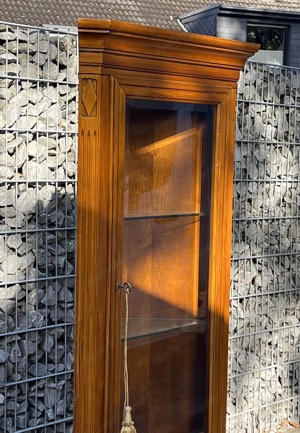 SELVA Landhaus Eckvitrine Eckschrank Vitrine Biedermeier Schrank Massivholz Kirschbaum   Bild 3