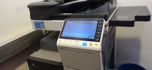 Drucker Minolta mit Toner auf Vorrat 