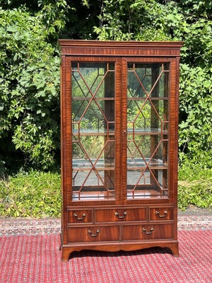 Biedermeier Vitrine Barock Gründerzeit Schrank Glasvitrine Heldense Sammlervitrine Stilmöbel England Bild 8