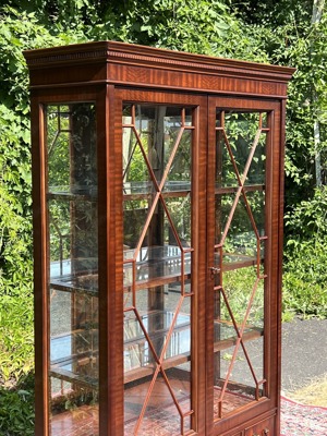 Biedermeier Vitrine Barock Gründerzeit Schrank Glasvitrine Heldense Sammlervitrine Stilmöbel England Bild 6