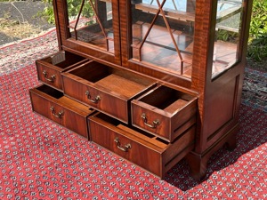 Biedermeier Vitrine Barock Gründerzeit Schrank Glasvitrine Heldense Sammlervitrine Stilmöbel England Bild 7