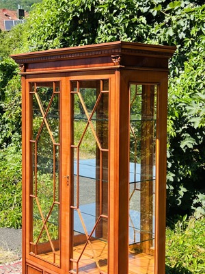Biedermeier Vitrine England Eibe Heldense Bild 2