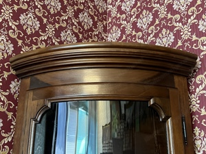 Biedermeier Eckvitrine Vitrine Nussbaum dunkel Barock Landhaus Rokoko Eckschrank Stilmöbel Louis XV  Bild 4