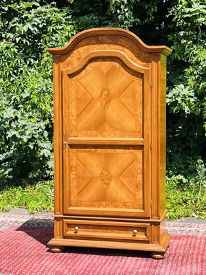 Biedermeier Schrank Kleiderschrank Dielenschrank Kirschbaum Barock Louis XV Stilmöbel Kasten
