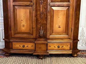 Barock Schrank Landhaus Bauernschrank Nussbaum Kasten Bild 9
