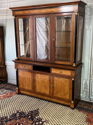 Biedermeier Vitrine Wohnzimmerschrank Selva Schrank Kirschbaum Louis XV Empire STILMÖBEL Bild 8