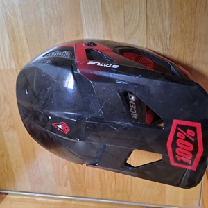 Downhill Helm S 100% Carbon Bild 5