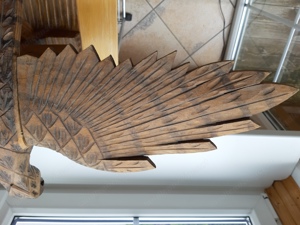 geschnitzter Adler aus Holz Bild 9