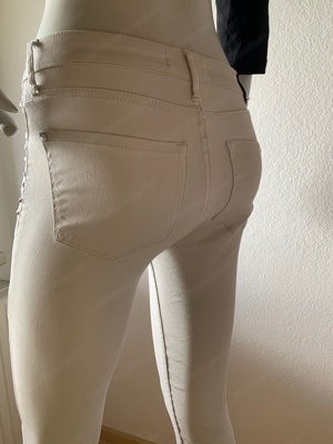 Weiße Hose Gr. M - ODER hellgraue Jeans Mango Gr. 36 Bild 4