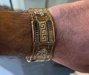 Goldenes armband 