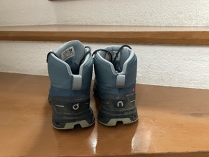 On Treckingschuhe Bild 2