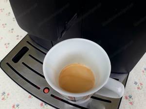 Stabiler Kaffeevollautomat Saeco Intelia