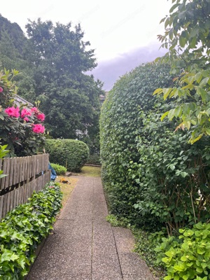 Gärtner gartenarbeit