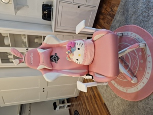 Pink Bunny Gaming Stuhl zu verschenken!