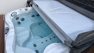 Jacuzzi J355 inkl Thermo Cover inkl Lift Bild 5