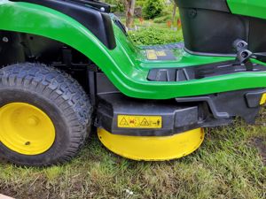 John Deere x146R Rasentraktor  Bild 5