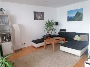 WG-Zimmer in 118 qm Wohnung im Herzen von Feldkirch zu vermieten Bild 3