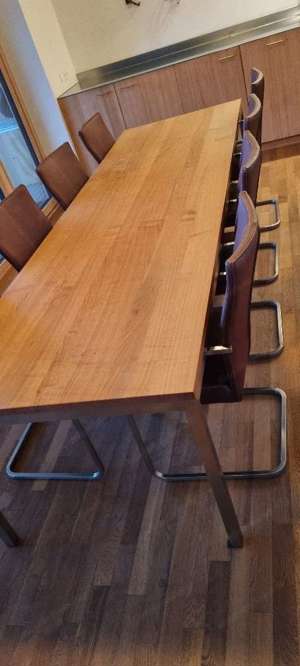 Tisch für 10 Personen vom regionalen Handwerker aus Chromstahl u. Vollholz-Kirschplatte - 320cm lang