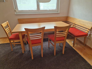 Eckbankgruppe inkl. Tisch und 3 Stühle, massiv, gut gepflegt