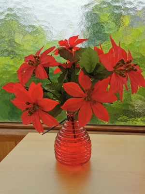 Weihnachtsstern, Kunstblumen, mit hübscher Vase